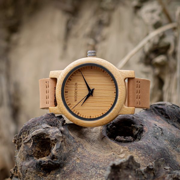 Reloj de pulsera de madera con números en la esfera modelo Terral -  Woodenson